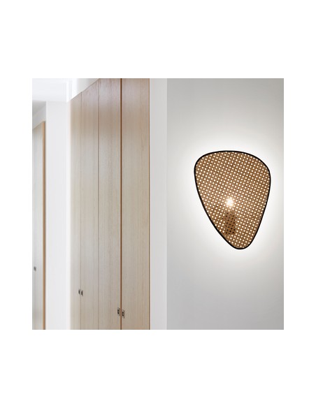 Applique Screen IL Market set - base métal noir et abat jour écran canage naturel.