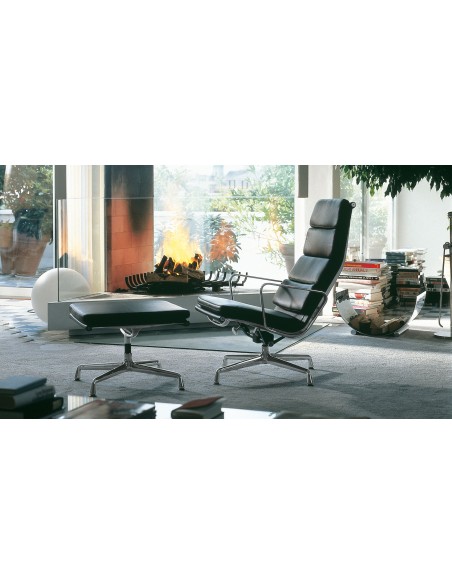 Eames Soft Pad Lounge Chair et ottoman EA222 et EA223 Charles & Ray Eames chrome et cuir noir