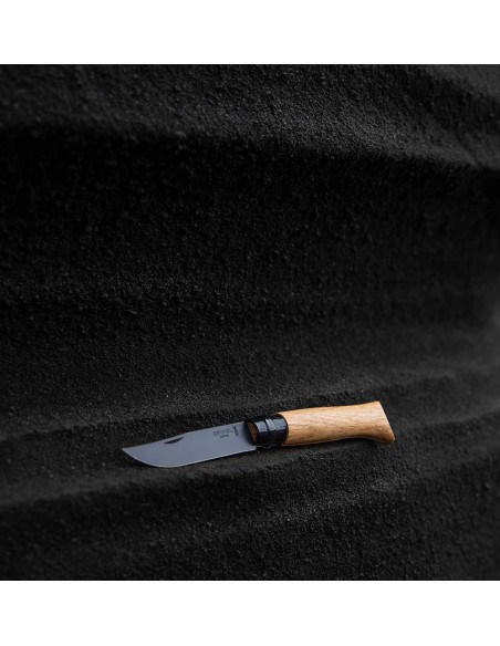 Couteau Opinel N°08 Chêne Black - lame noir mat Couteau Opinel N°08 Chêne Black - lame noir mat
